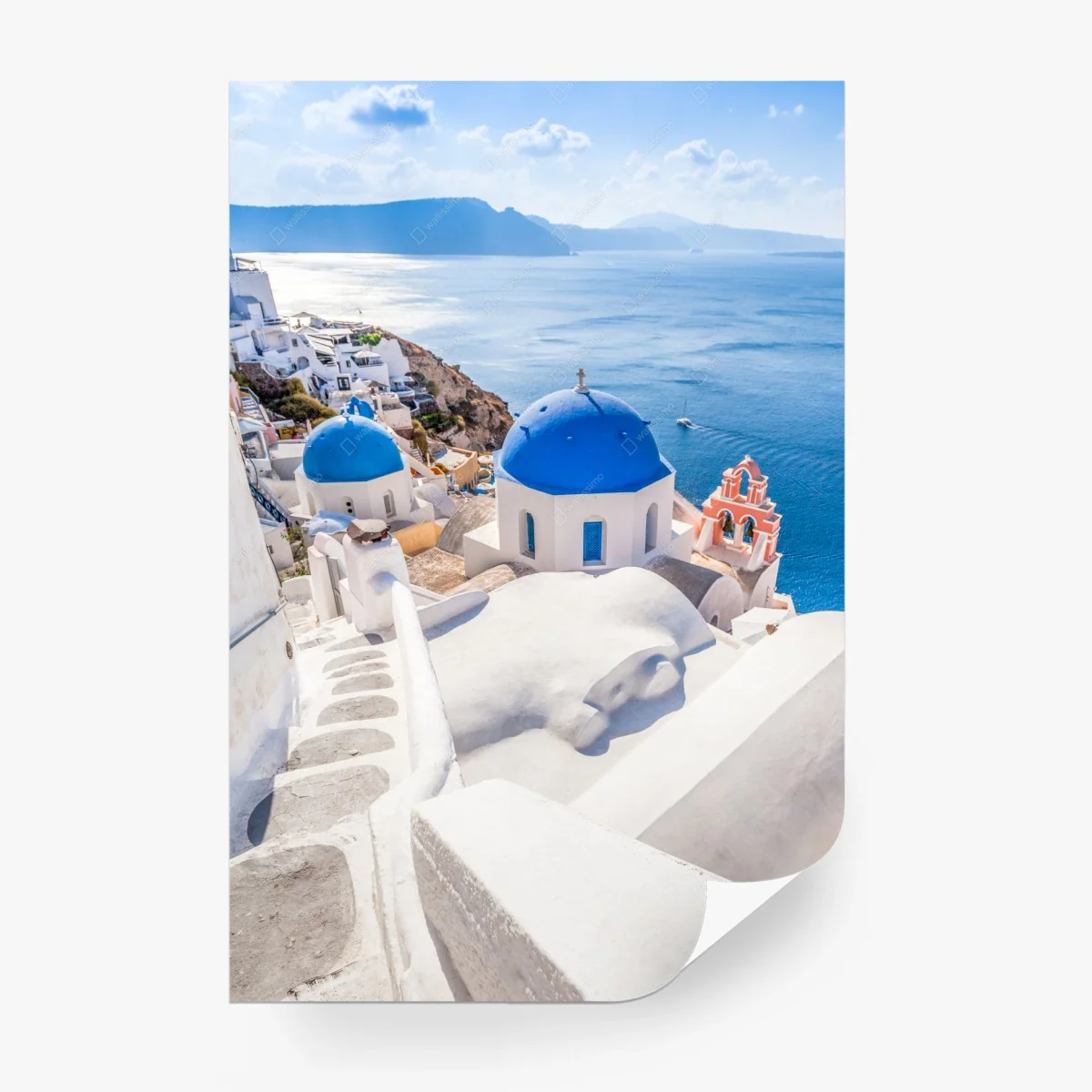 Papier peint paysage côtier de Santorin aux dômes bleus – Wallnifity® Papier peint paysage côtier de Santorin aux dômes bleus – Wallnifity®