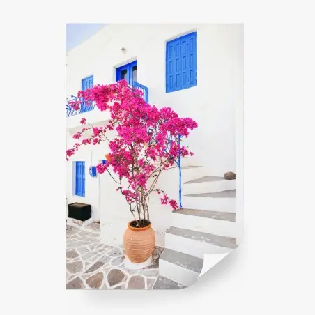Papier peint éclat méditerranéen : bougainvillier sur façade blanche – Wallnifity®