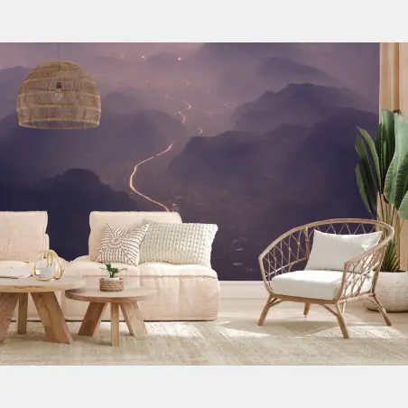 Papier peint paysage brumeux de montagnes et rivière au crépuscule – Wallnifity®