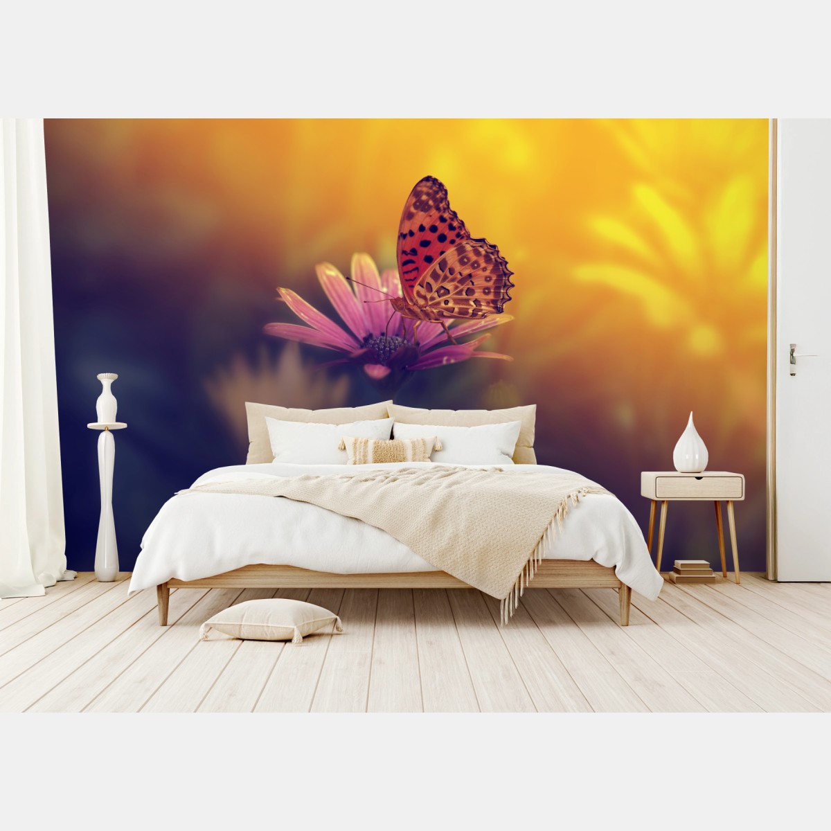 Papier peint papillon au coucher de soleil sur une fleur délicate – Wallnifity®