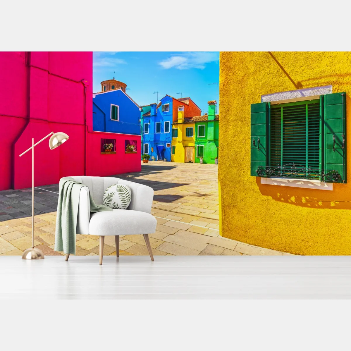 Papier peint couleurs de Burano : ruelle ensoleillée – Wallnifity® Papier peint couleurs de Burano : ruelle ensoleillée – Wallnifity®