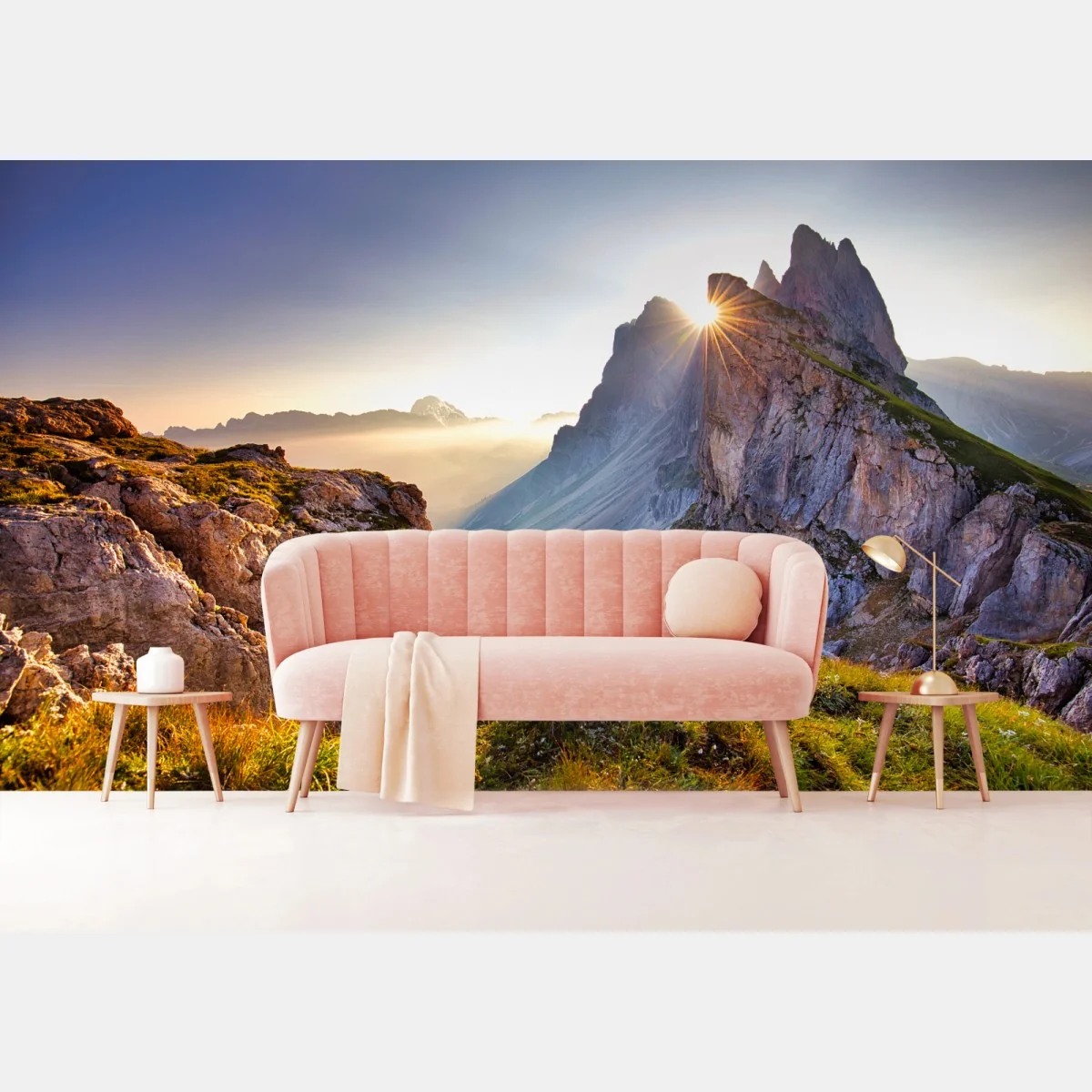 Papier peint aube majestueuse aux Dolomites — Seceda en lumière – Wallnifity® Papier peint aube majestueuse aux Dolomites — Seceda en lumière – Wallnifity®