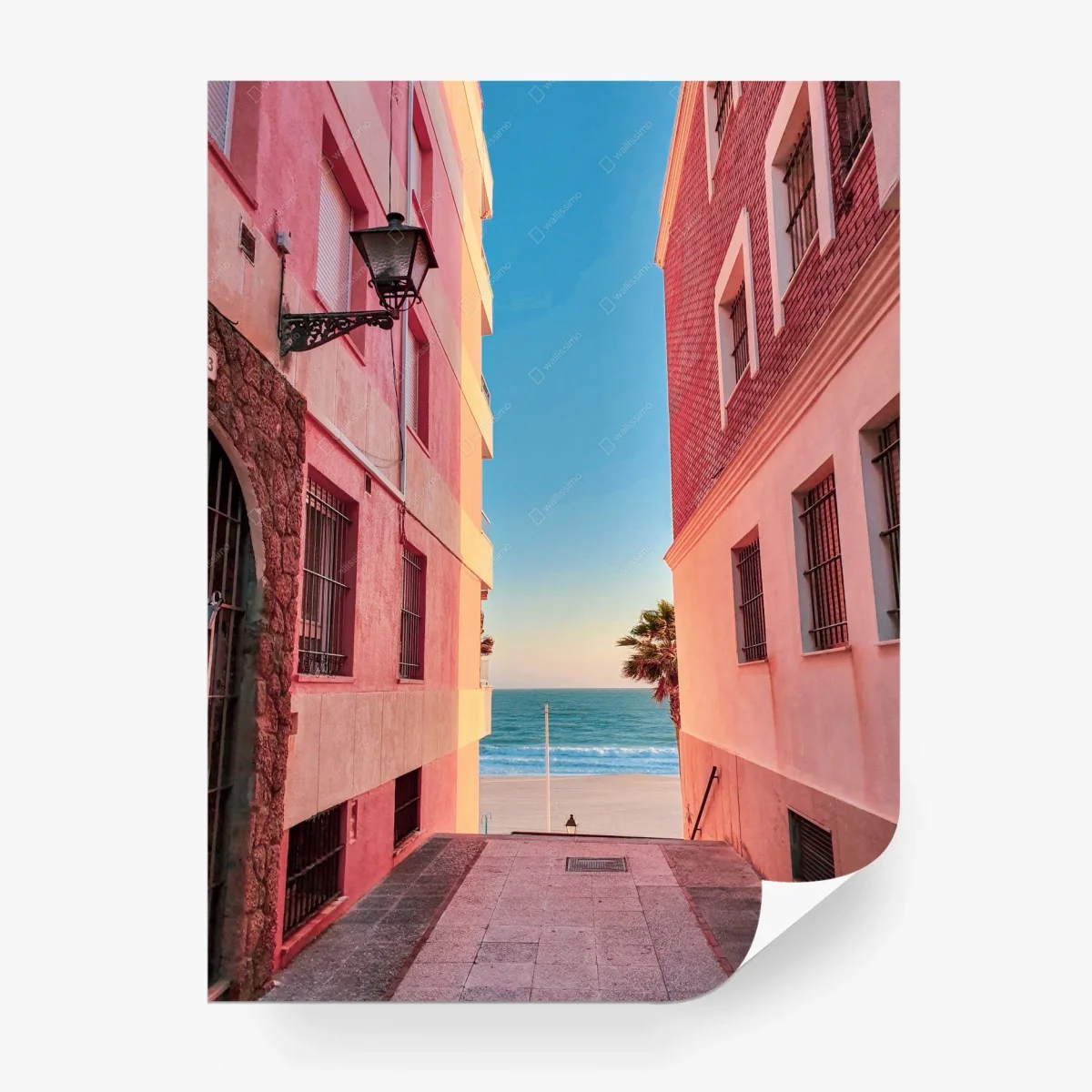 Papier peint ruelle en bord de mer aux teintes pastel – Wallnifity® Papier peint ruelle en bord de mer aux teintes pastel – Wallnifity®