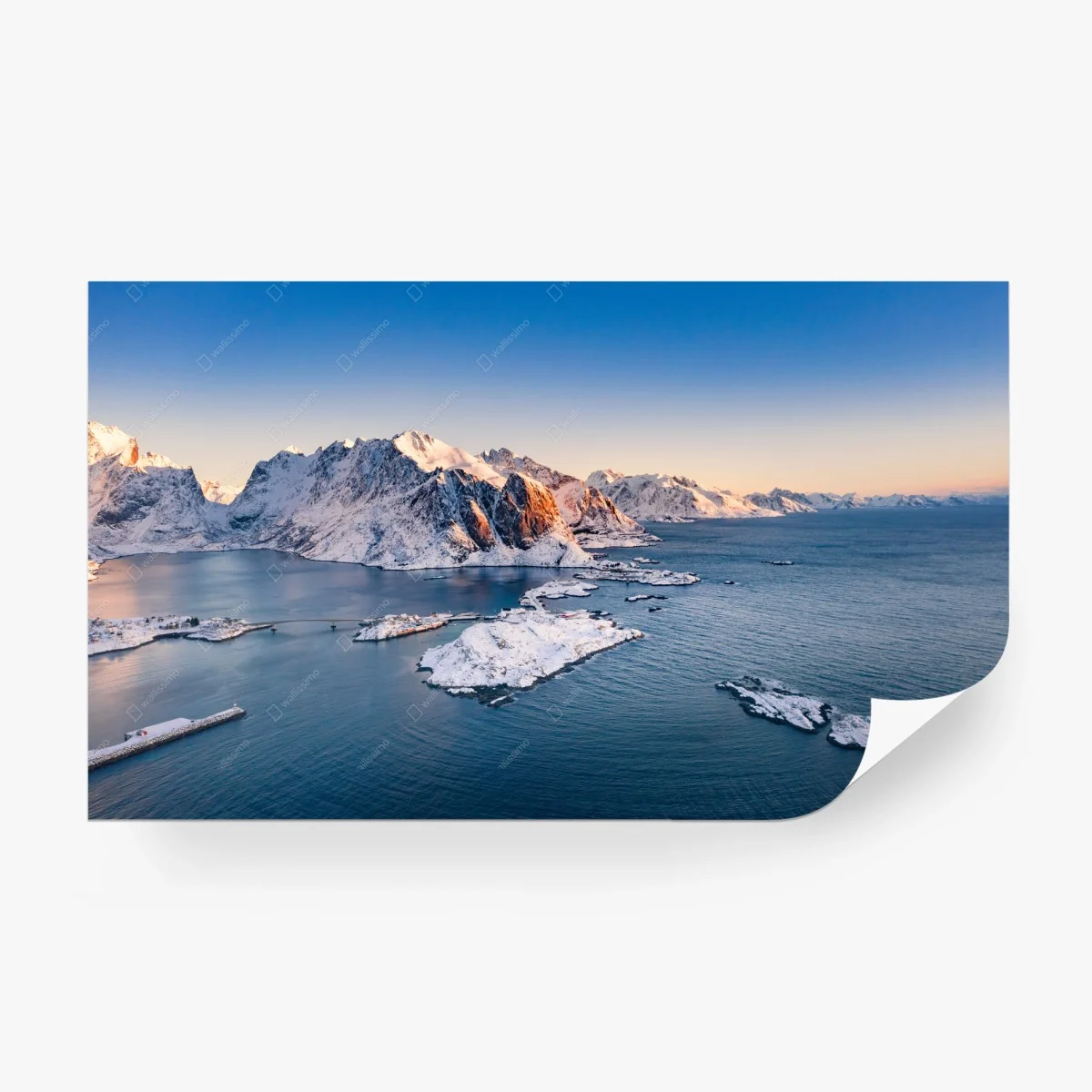 Papier peint paysage nordique enneigé au crépuscule – Wallnifity® Papier peint paysage nordique enneigé au crépuscule – Wallnifity®