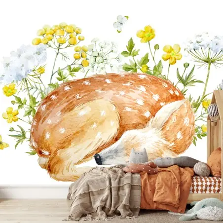 Papier peint faon endormi parmi les fleurs sauvages – Wallnifity®