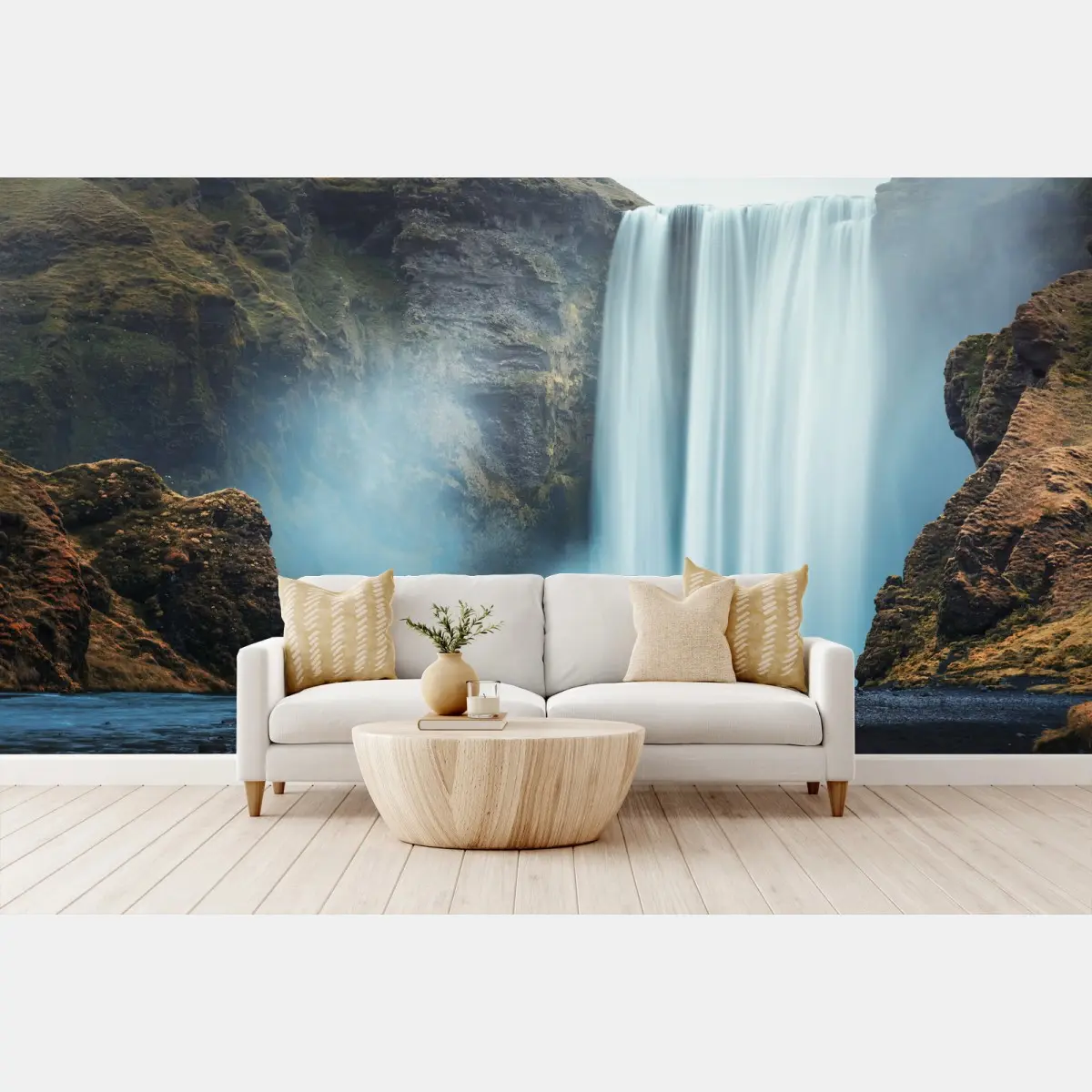 Papier peint cascade majestueuse sur falaises brumeuses – Wallnifity®