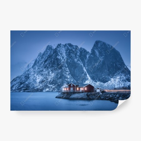 Papier peint maison rouge sur le fjord enneigé – Wallnifity®