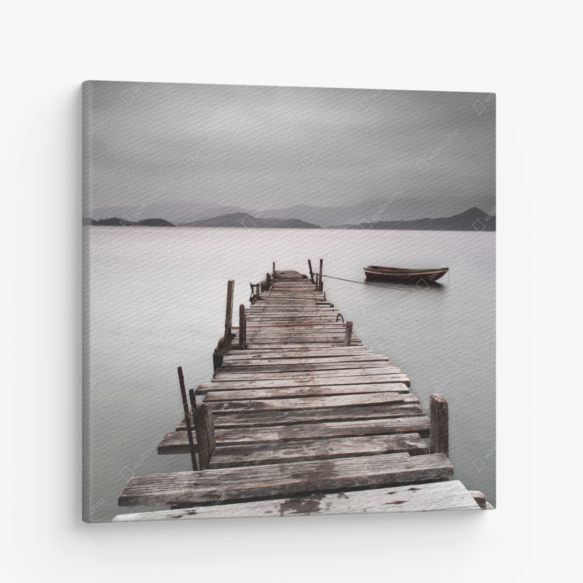 Tableau sur toile jetée solitaire au bord du lac brumeux – Wallnifity®